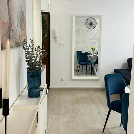 Apartment Blue Moon *